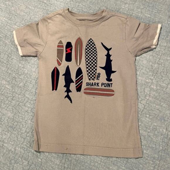 Boys Size 4 Summer Clothing Bundle - Carter's, OshKosh, & Gymboree - Picture 10 of 12